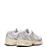 New Balance 530 trainers